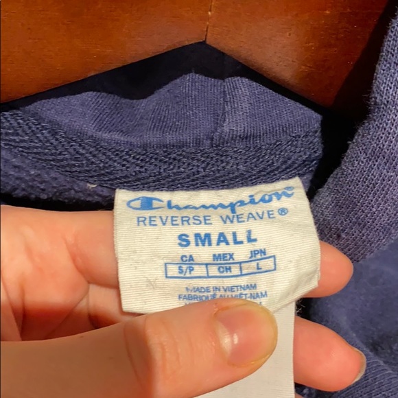 CHAMPION NAVY BLUE HOODIE - Picture 3 of 3